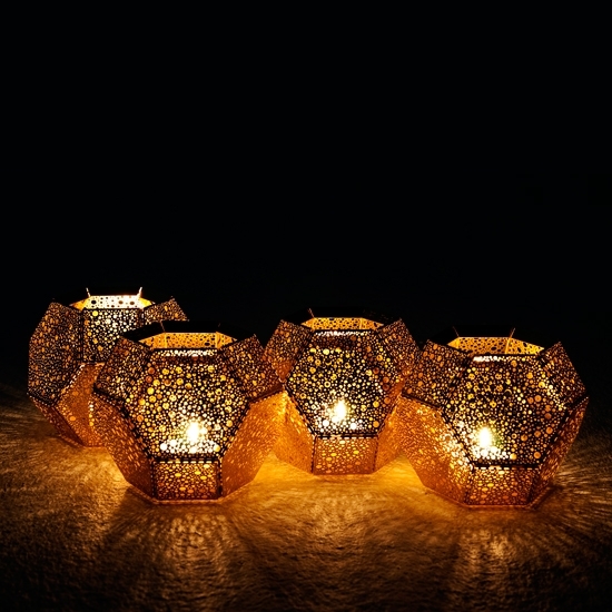 Tom-Dixon-Etch-candleholder-cluster-dark-p